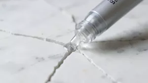 żywica kamieniarską w tubie